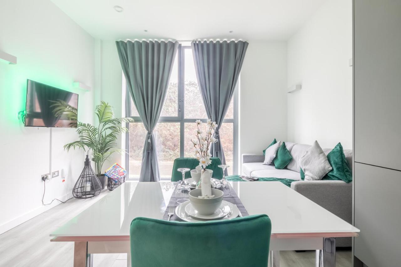 Elegant Apartment Milton Keynes Zewnętrze zdjęcie